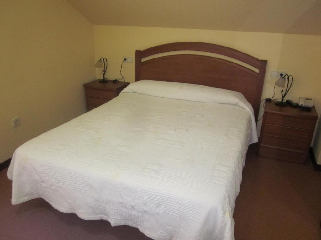 Hotel Restaurante Loureiro Bueu Room photo